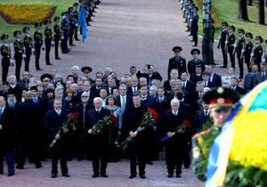 У Києві керівництво країни вшанувало пам ять жертв Бабиного Яру
