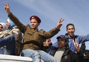 Нова влада Лівії оголосила дводенне перемир я у рідному місті Муамара Каддафі
