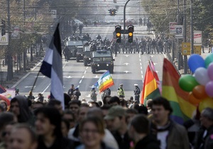 Сербська влада заборонила проводити гей-парад у Белграді