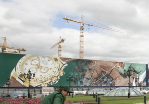 У Москві будівельний кран управ на будівлю пологового будинку
