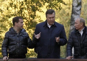 Лідери України і Росії прогулялися парком та продовжили переговори