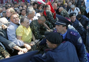 Корреспондент: Точка зору. Клуб самогубців. Влада повністю відірвалася від життя країни