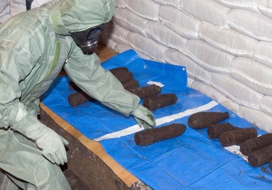 Повстанці знайшли у відбитому у сил Каддафі місті склад хімічної зброї