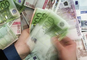 Курс євро знижується через боргову кризу в ЄС