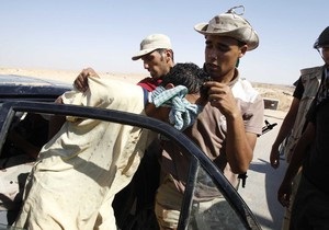 Прихильники Каддафі оголосили про взяття в полон 17 найманців