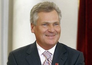 Екс-президент Польщі: Арешти лідерів опозиції ускладнюють переговори з ЄС
