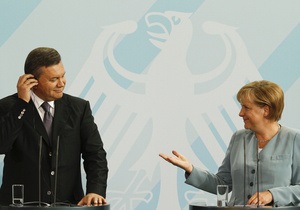 УП: Меркель заявила Януковичу, що політики не повинні з ясовувати стосунки в судах