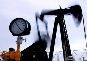 Світові ціни на нафту знижуються через кризу в єврозоні