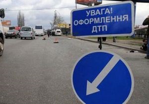 У Чернігівській області вантажівка зіштовхнулася з мікроавтобусом, загинуло сім осіб