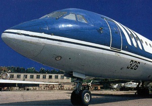Низка російських авіакомпаній можуть призупинити роботу через заборону на польоти Як-42