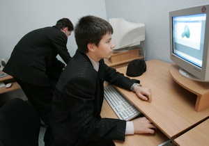 Російським школярам пояснять, на які сайти заходити не можна