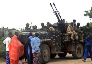 У Сомалі розгорнулися запеклі бої між двома самопроголошеними державами