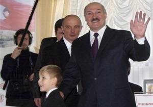 Лукашенко помилував чотирьох учасників післявиборчого протесту