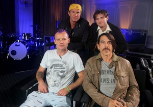Вийшов перший за п ять років альбом Red Hot Chili Peppers