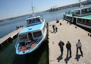 Катери для перевезення через бухти в Севастополі побудують на місцевому морському заводі