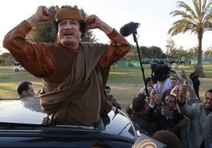 Каддафі через телебачення закликав лівійців до спротиву