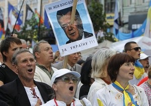 Тимошенко має намір подати в суд на Януковича