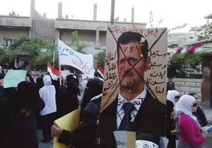У Сирії тривають сутички демонстрантів з армією