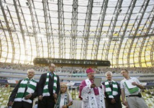 Божий допинг. Католическая церковь приобщится к подготовке к Евро-2012