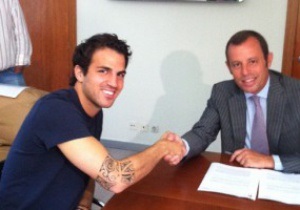 Конец эпопеи. Фабрегас подписал контракт с Барселоной на пять лет