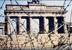 Сьогодні виповнилося 50 років Берлінській стіні - одному із символів комунізму
