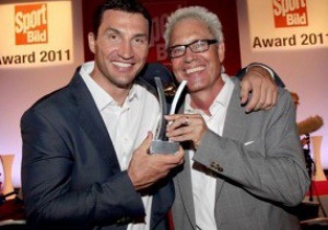 Кличко получил награду за организацию лучшего спортивного события 2011 года