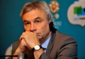 Директор UEFA: Українська міліція повинна зустрічати фанатів посмішками