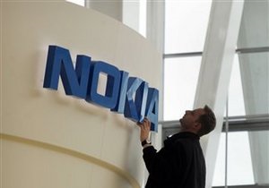 Fitch снизило рейтинг Nokia до самого низкого уровня