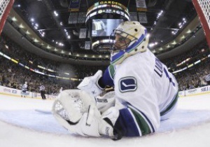 Бостон декласував Ванкувер в третьому матчі фінальної серії Stanley Cup