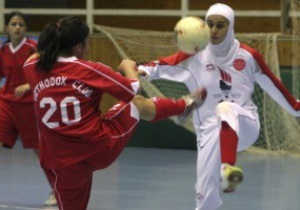 Иран опротестует решение FIFA запретить женской сборной играть в хиджабах