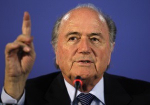 Блаттер заявив, що FIFA може припинити існування