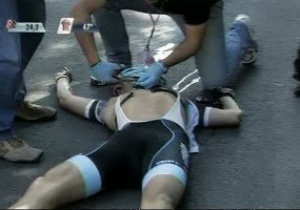 На Giro d’Italia упал и погиб известный велогонщик
