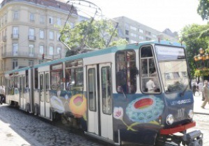 После Евро-2012 автобусы и троллейбусы сменят логотипы