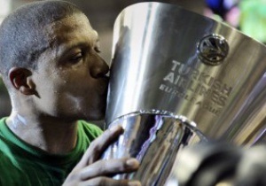 Панатинаикос стал победителем баскетбольной Евролиги