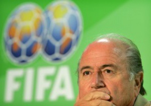 UEFA публічно підтримав Блаттера у боротьбі за пост глави FIFA