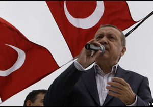 У Туреччині обстріляли кортеж партії прем єр-міністра
