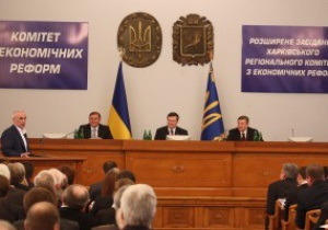 Ярославский отчитался перед Януковичем о подготовке к Евро-2012 и пригласил на футбол