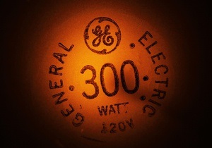 General Electric на треть увеличила прибыль в четвертом квартале