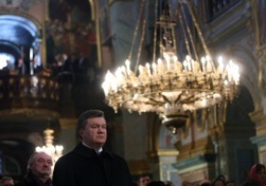 Янукович ветировал закон о госзакупках для Евро-2012