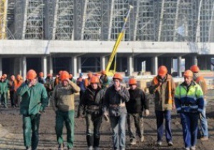 На будівництві стадіону у Львові почалися звільнення