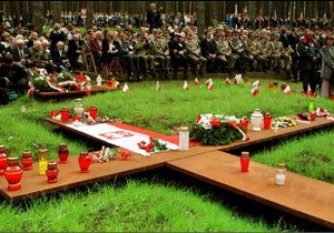 Дума визнала страти офіцерів у Катині злочином Сталіна