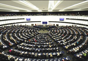 Європарламент закликає до безкоштовних віз Україні