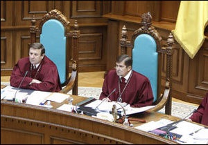 КС: вибори до парламенту - у жовтні  2012