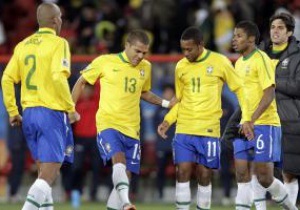 ФФУ официально подписала контракт с бразильцами