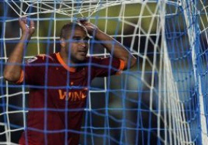 Раньери не выпустил Адриано на поле из-за выражения лица