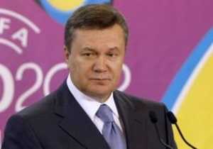 Янукович поздравил Кличко с победой над Питером