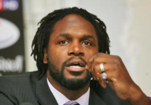 Харрисон призвал Хэя скорее подписать соглашение о бое