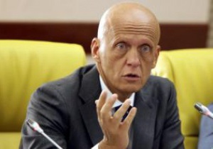 Коллина: Арбитр не должен стыдиться того, что он исправляет свою ошибку