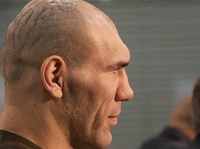 Валуев обвинил братьев Кличко в жадности