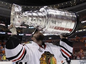 NHL: Известный финский вратарь не будет продлевать контракт с Чикаго